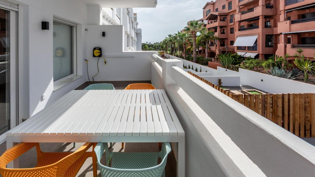 Homity Holidays - Playa Granada - Marina Golf Ella Dış mekan fotoğraf