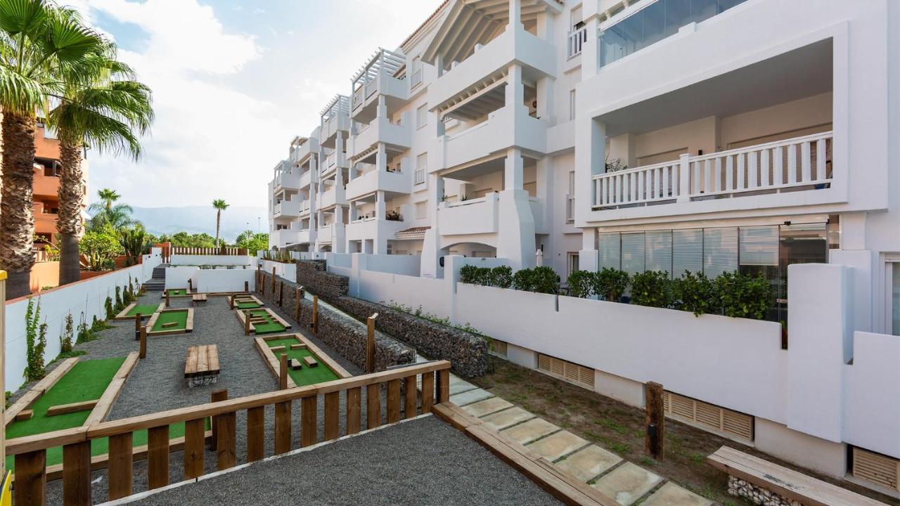 Homity Holidays - Playa Granada - Marina Golf Ella Dış mekan fotoğraf
