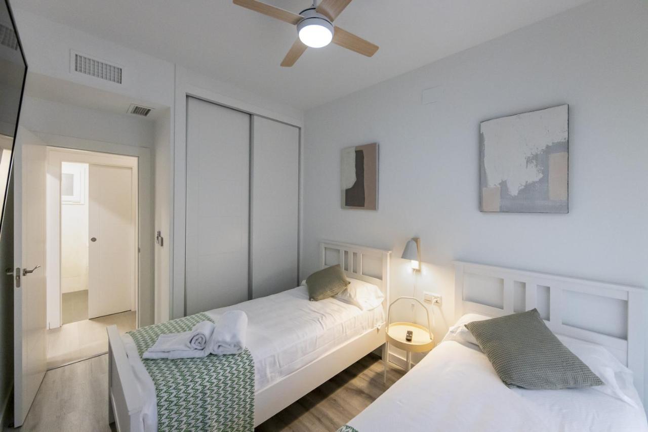 Homity Holidays - Playa Granada - Marina Golf Ella Dış mekan fotoğraf
