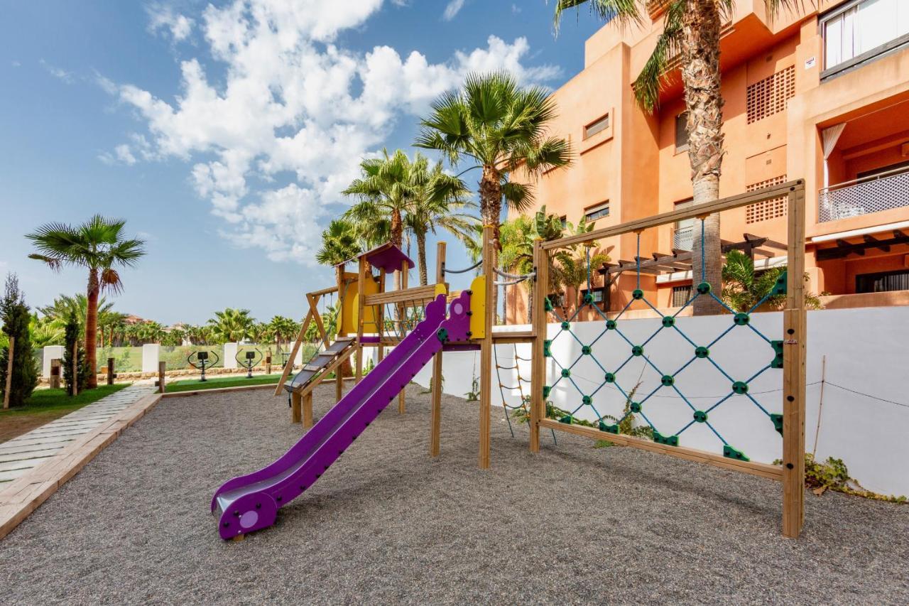 Homity Holidays - Playa Granada - Marina Golf Ella Dış mekan fotoğraf