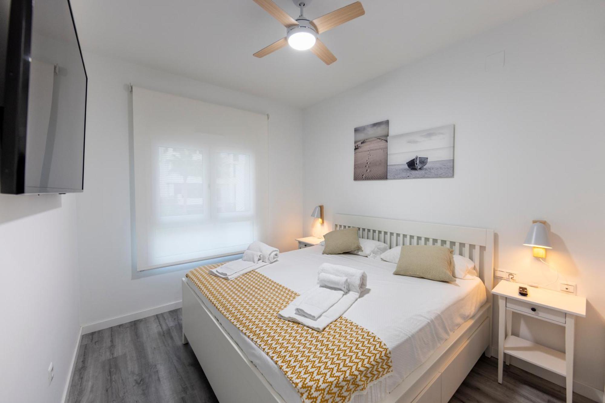 Homity Holidays - Playa Granada - Marina Golf Ella Dış mekan fotoğraf